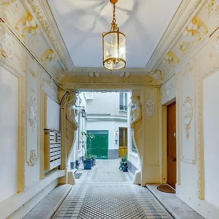 Sweett - Rue De Lallier * Paris